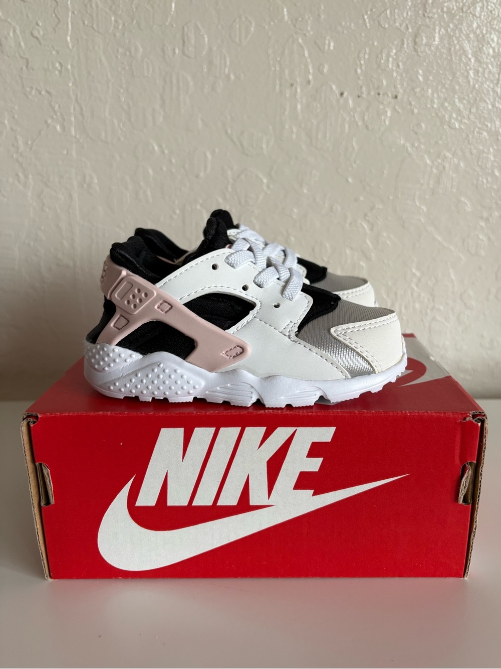 NEW Nike Huarache Run TD Grey Fog Pink Foam 6C
